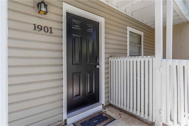 1901 Countryside Pl