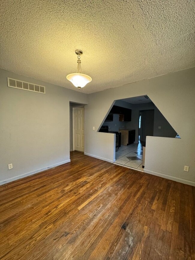 Photo - Coming Soon: 3 Bedroom Home Near Zoo & Parks!