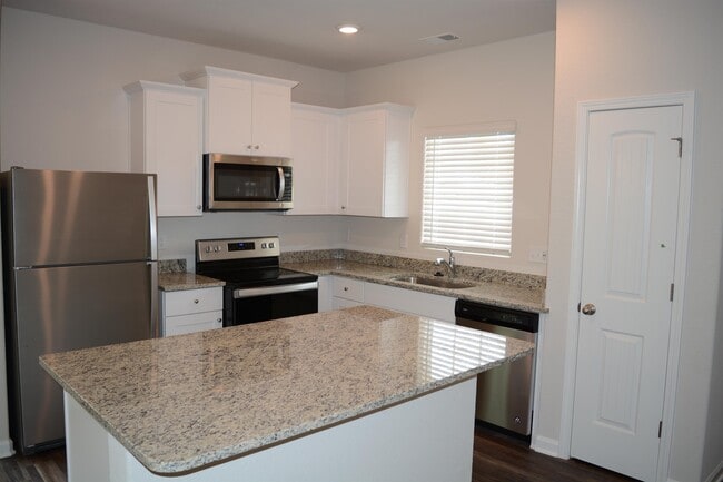 110 Chandler Ct