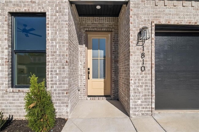 Photo - 1810 Peacock Rd