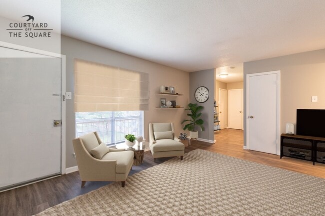 Photo - Courtyard Off the Square Apartments