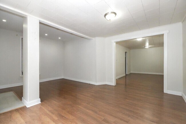 Photo - 2244 W Irving Park Rd