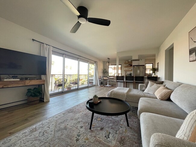 Photo - Newly renovated beachside condo in the hea...