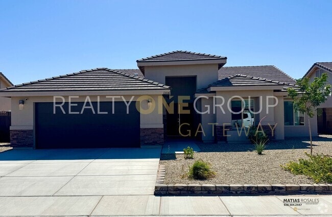 Building Photo - Enjoy those Arizona Sunset in this Three B... Rental