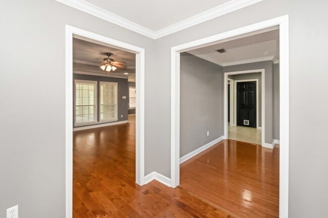 Photo - Theodore Beauty with Detached Garage