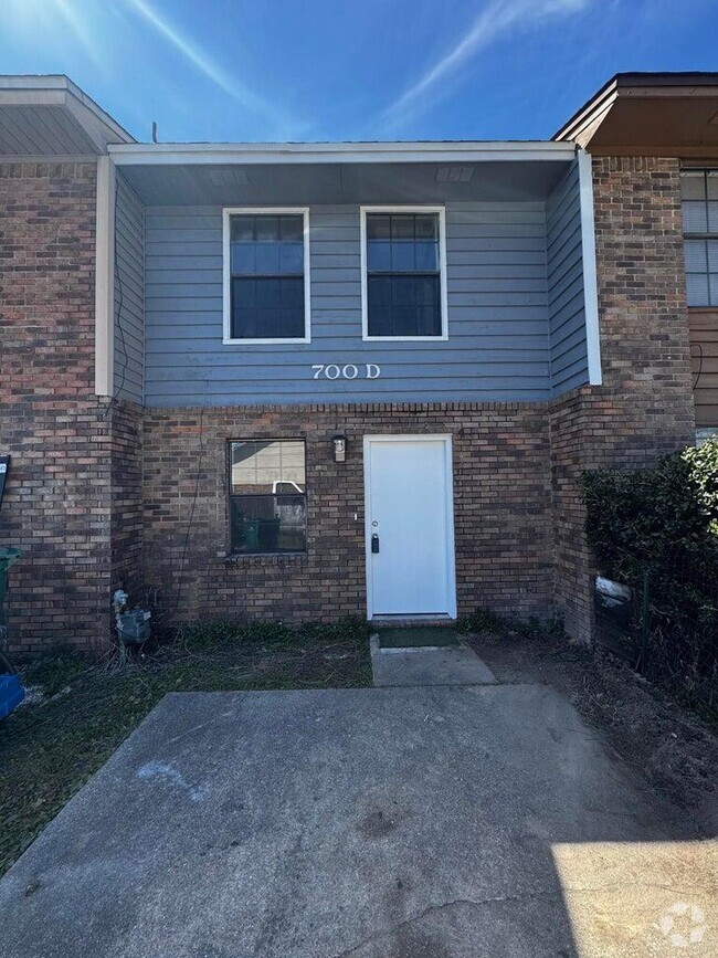 Building Photo - 700 Terrance Ct Rental