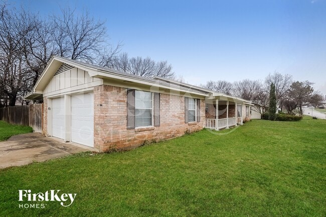 Photo - 3001 Rufe Snow Dr