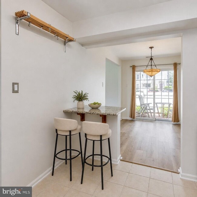 Photo - 3704 Fenwick Ln