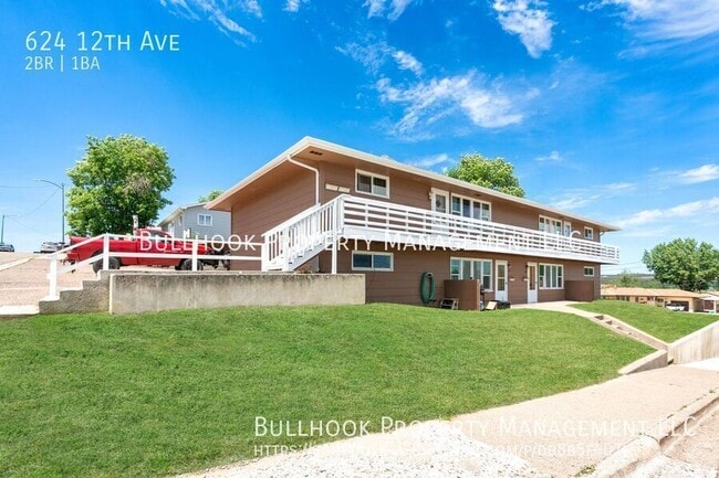 Building Photo - 624 12th Ave Rental