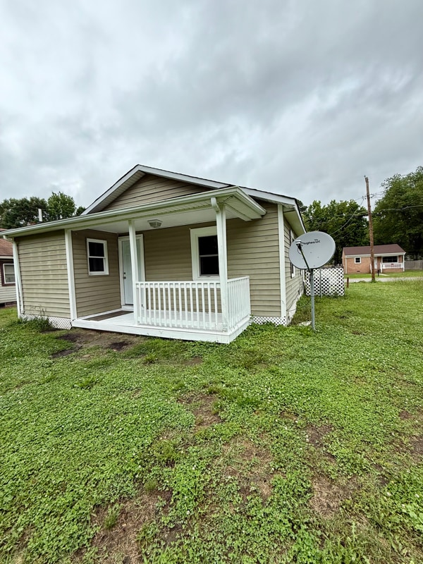 Photo - 717 Falls St