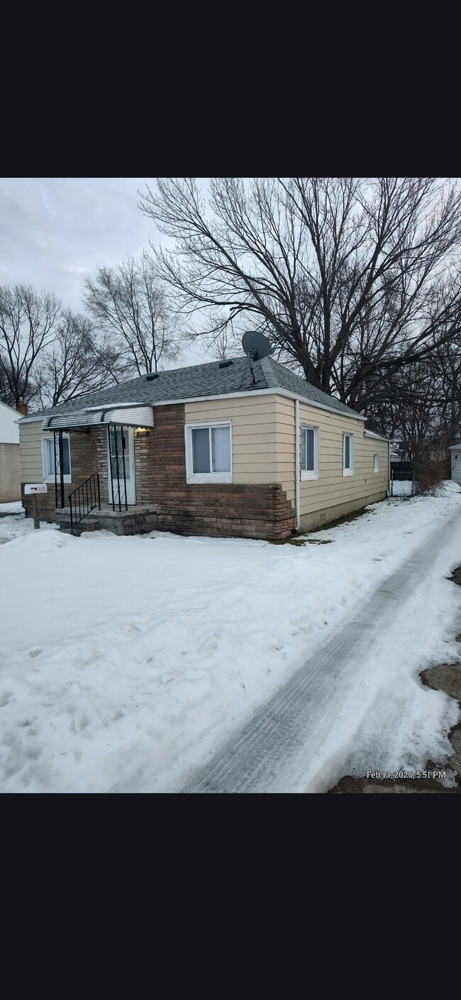 Photo - 11052 Chapp Ave