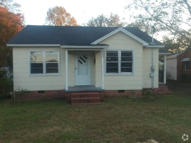 Building Photo - 603 Jackson Ln Rental
