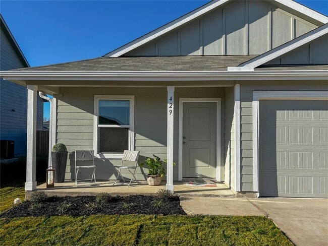 Photo - 429 Monsoon Dr