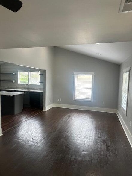 Photo - 860 Harle Ave NW