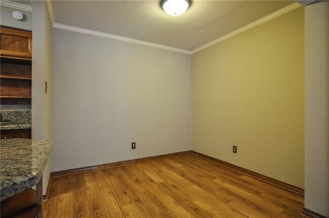 Photo - 904 University Oaks Blvd Unit 145