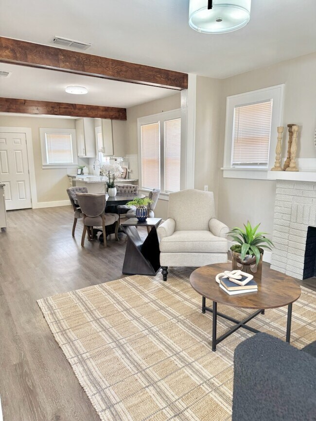 Photo - 2109 27th St House