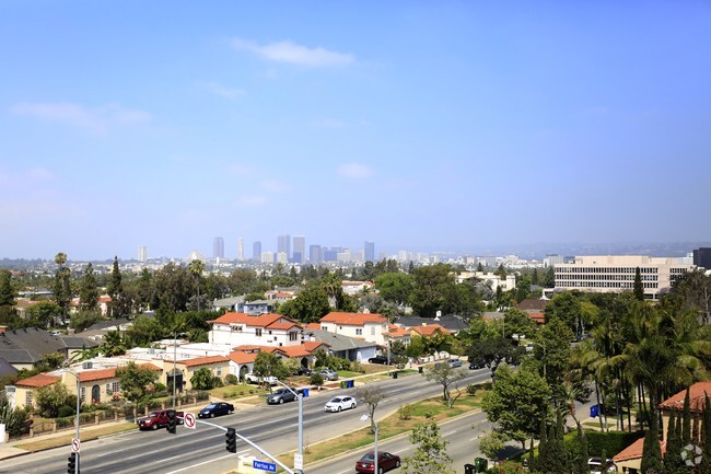 Studio - 547 SF VIEW - Vinz on Fairfax Apartments