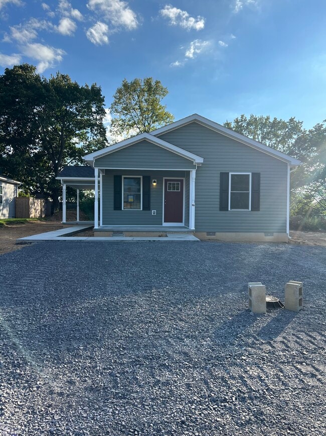 Driveway is paved - 96 Hanshew Ln House