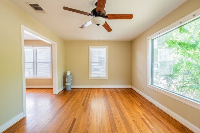 Photo - 4704 Evans Ave Unidad A