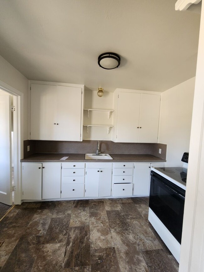 Photo - 111 Jennings St