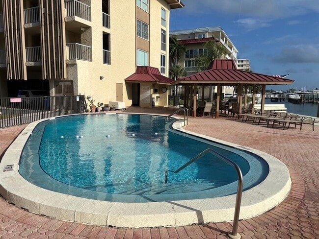 Photo - 121 Island Way Unit 331