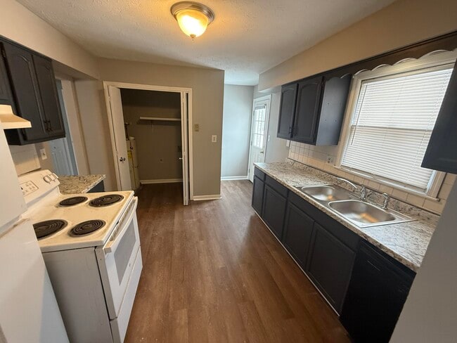 Photo - 309 Rebel Rd