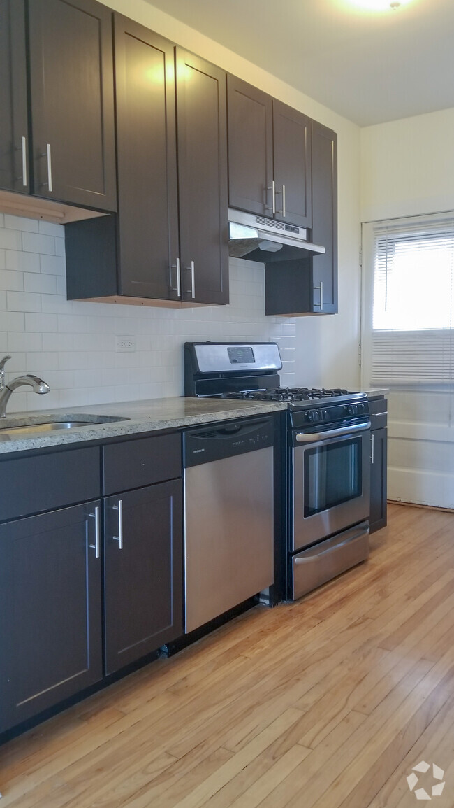 Building Photo - 1930 W Winona St Unit 3 Rental