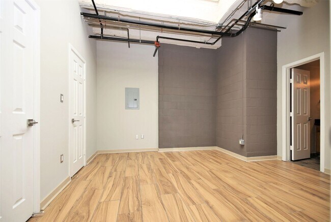 Photo - 230 W Alabama St Unit 1105