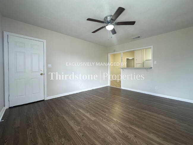 Photo - 2659 College St Unidad 4