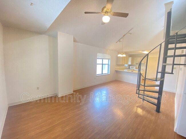 Building Photo - 5131 Butter Creek Ln Unit Apt 206