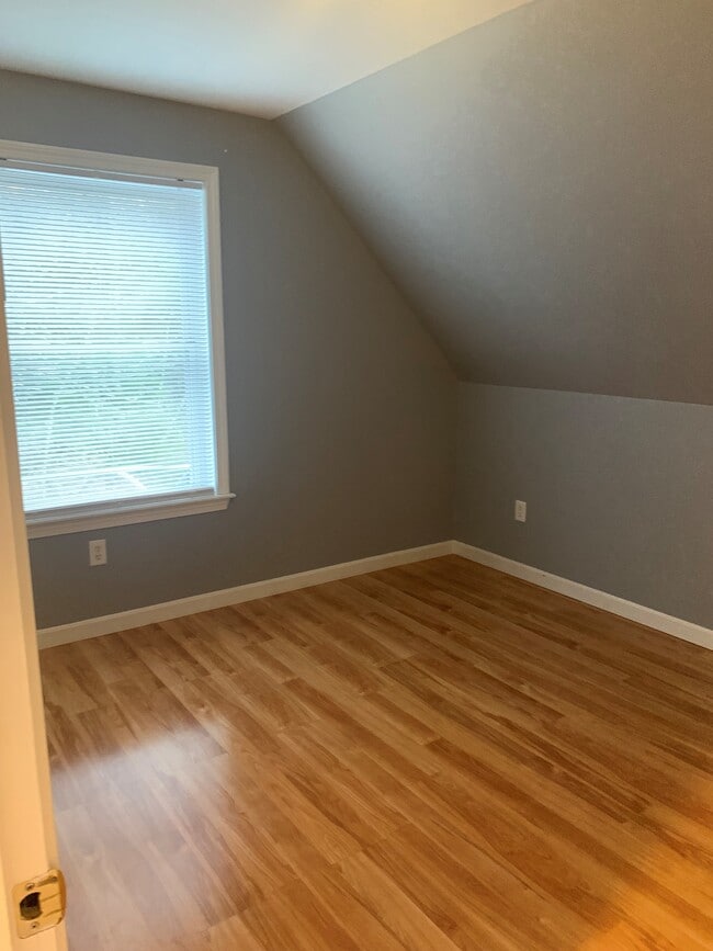 Photo - 19 Summerfield Ln