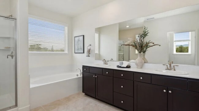 Building Photo - 1280 Harness Dr Rental