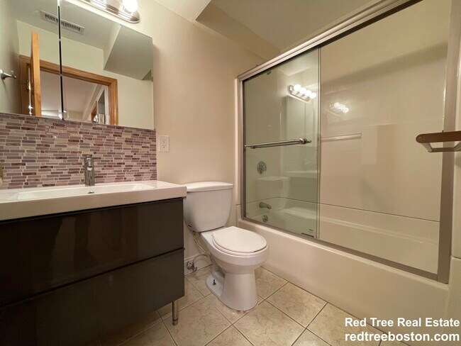 Photo - 1803 Beacon St Unit 1