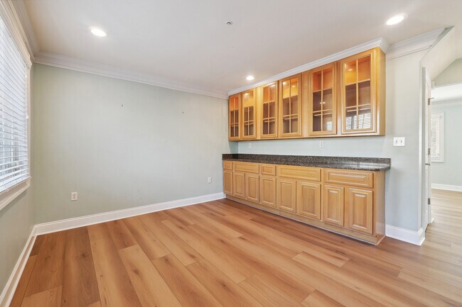 Photo - 104 Rondak Cir