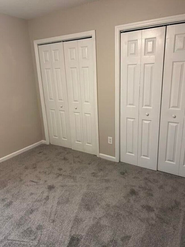125 Brush Blvd