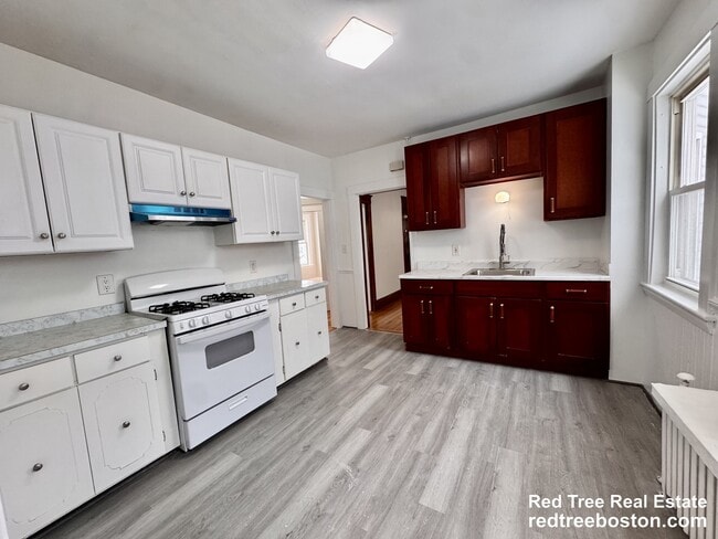 Photo - 129 Redlands Rd Unit 1