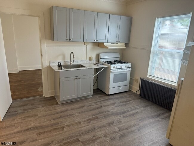 Photo - 69 W Somerset St