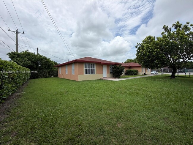 10530 SW 183rd St Unit 2