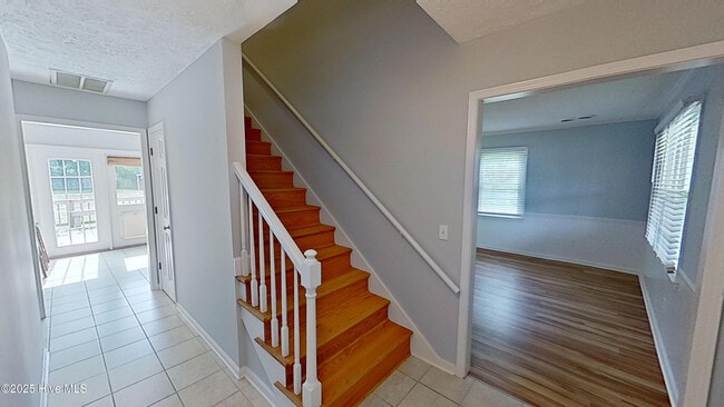 Photo - 718 Arnold Rd