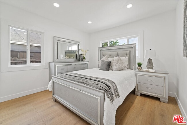 Photo - 11863 Avalon Blvd