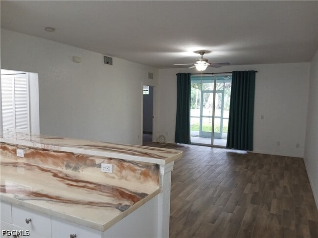 Photo - 1050 Hancock Creek S Blvd Unit 103