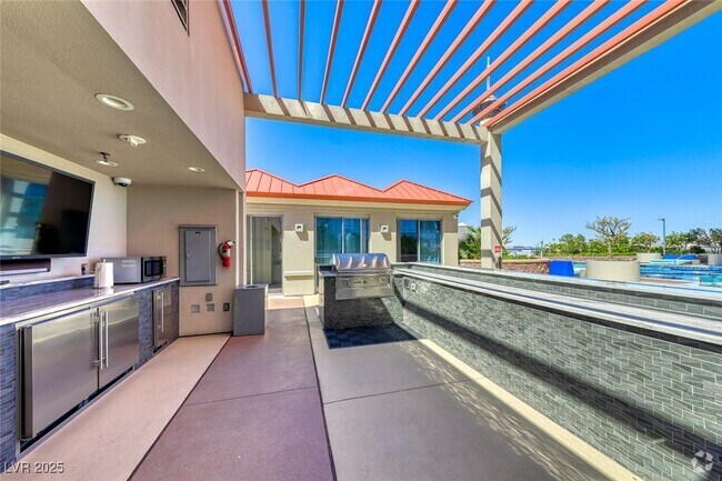 Building Photo - 200 W Sahara Ave Unit 507 Rental
