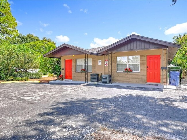 Photo - 139 Southeast Jefferson Cir N