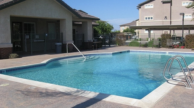 Geneva Pointe