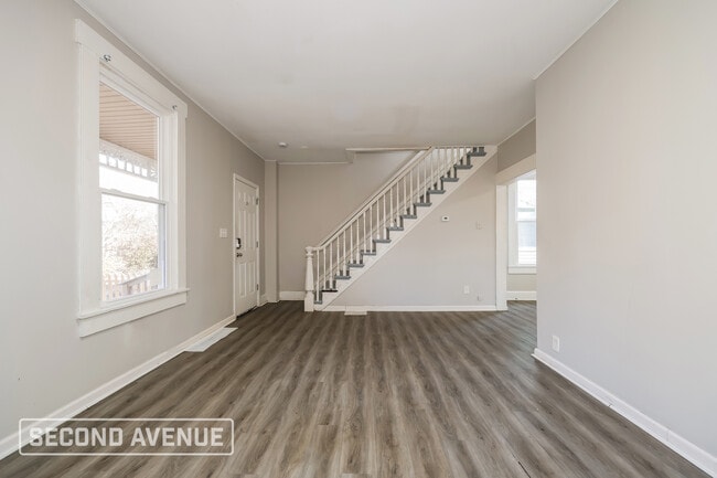 Photo - 4833 Greenwood Terrace