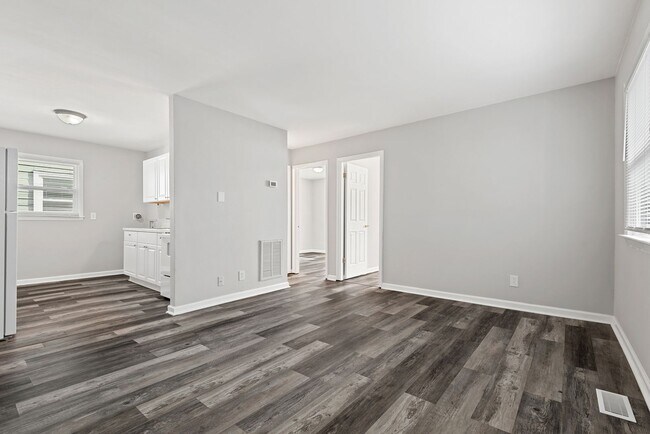 Photo - 409 N Maple St Unidad A