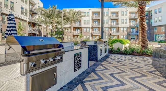 Photo - 23233 Western Centre Dr Unit A1