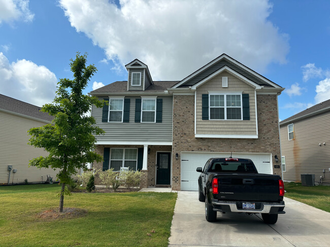 Room in House on N Great White Way - Room in House on N Great White Way