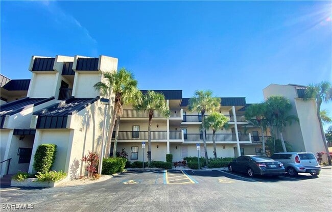 Photo - 6979 Winkler Rd Unit 117