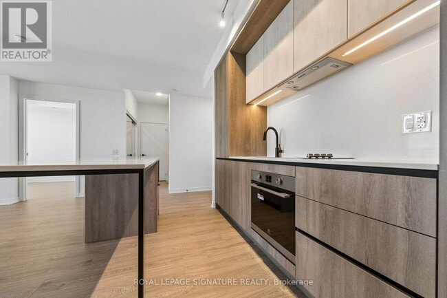 Photo - 2495 Eglinton Ave W Unit 908
